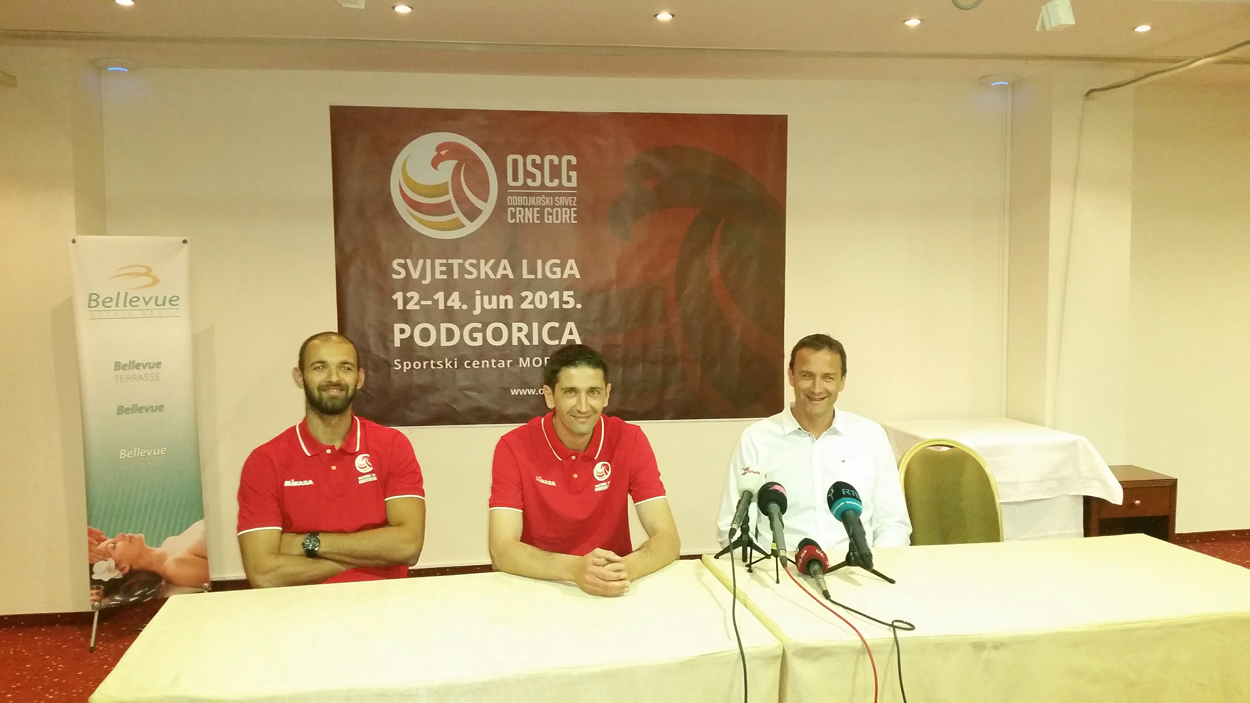 Kapiten Ćaćić, selektor Boškan i predsjednik OSCG Pajković na press-u